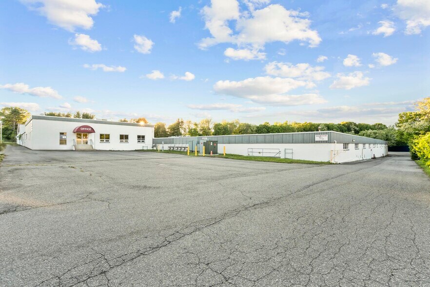 More Photos Of 80 Wampus Ln, Milford Warehouse For Lease