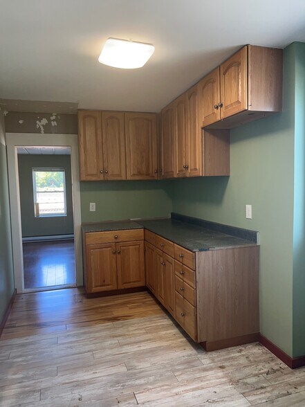 More Photos Of 58 Pulaski St, Peabody Manufacturing For Lease