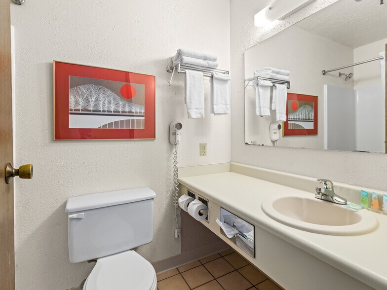 More Photos Of 4333 E Mulberry St, Fort Collins Hotel For Sale
