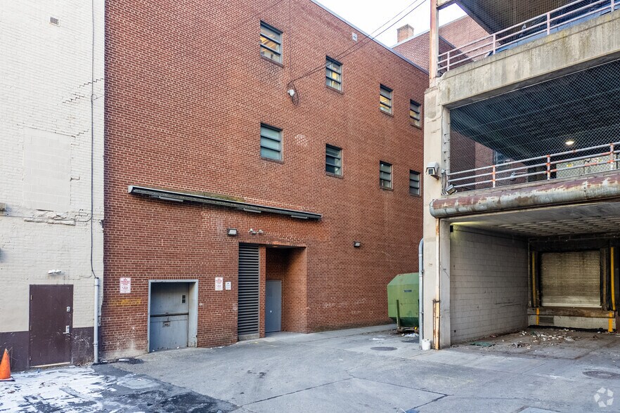 More Photos Of 7 S Main St, Wilkes Barre Loft Creative Space For Sale