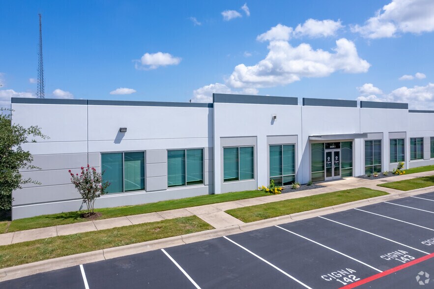 More Photos Of 11200 Lakeline Blvd, Austin Office For Lease