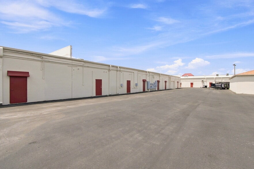 More Photos Of 14100 US Highway 19 N, Clearwater Unknown For Lease