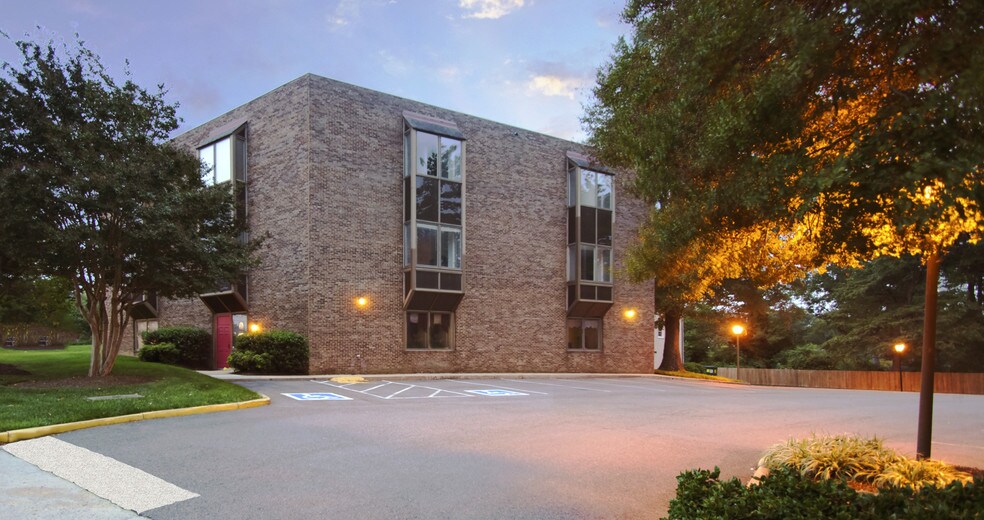 More Photos Of 1100 Welborne Dr, Richmond Office For Lease