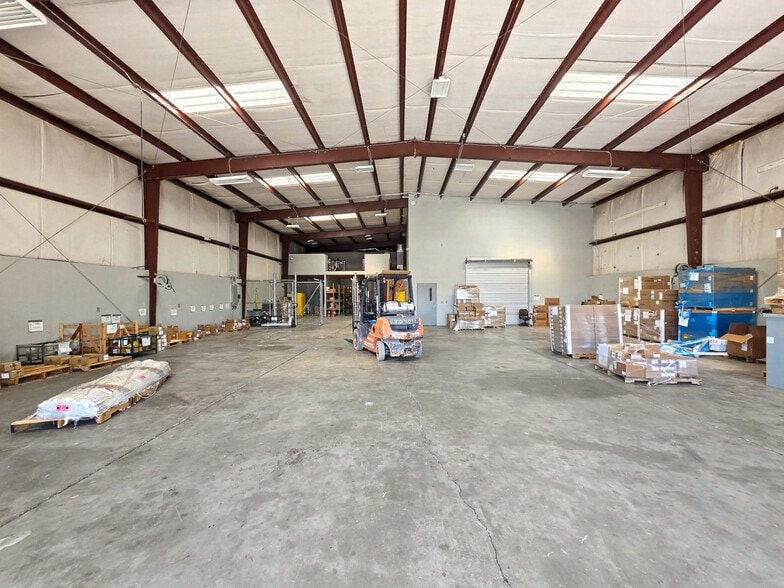 More Photos Of 155 Liberty Rd, Villa Rica Warehouse For Lease