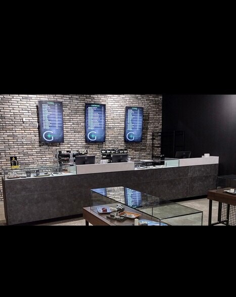 More Photos Of 351 Hanging Rock Hwy, Logan Healthcare For Lease