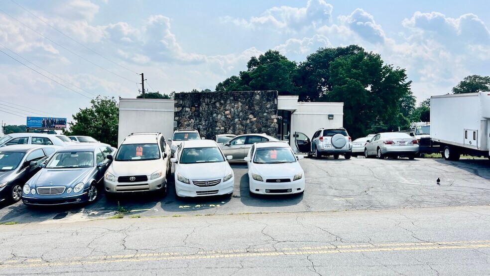 More Photos Of 3814 Stewart Rd, Doraville Storefront Retail Office For Sale