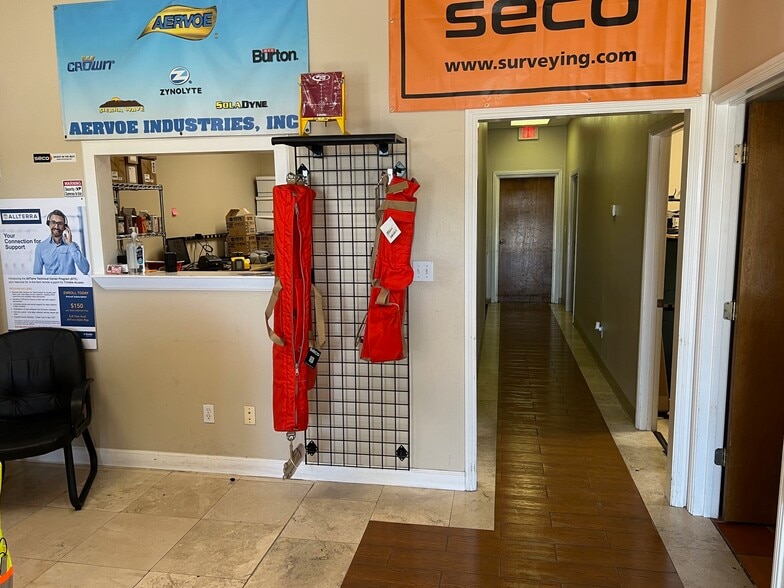 More Photos Of 1209 E Jasmine Ave, McAllen Warehouse For Lease