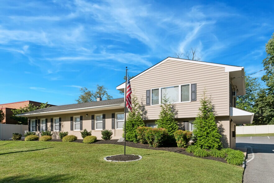 More Photos Of 2417 Silverside Rd, Wilmington Office For Lease