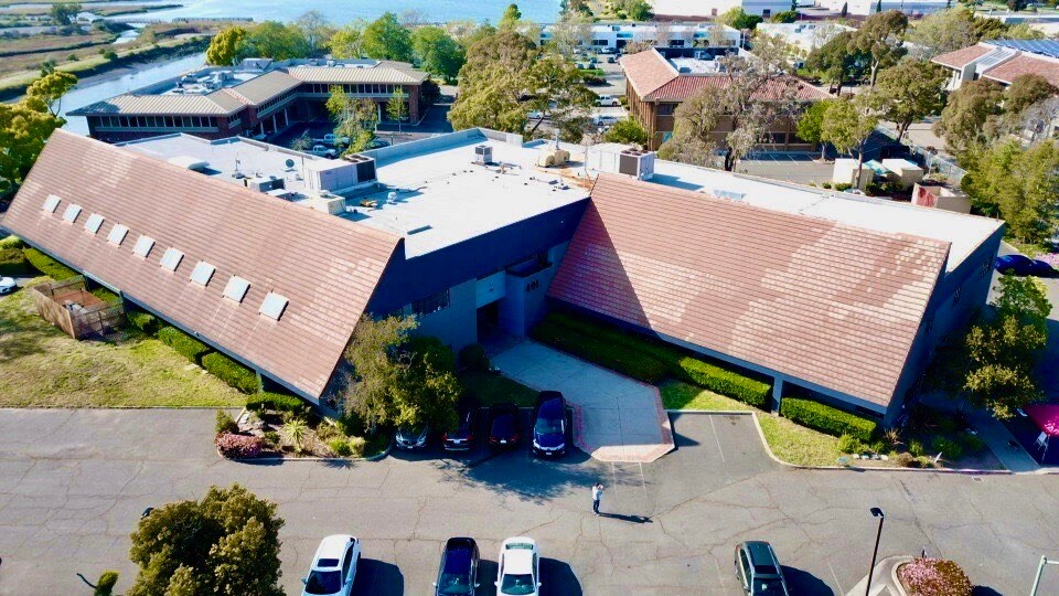 More Photos Of 401 Roland Way, Oakland Office For Sale
