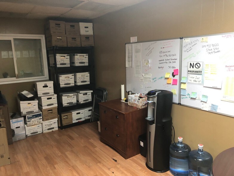 More Photos Of 902 N Hunter St, Stockton Office For Lease