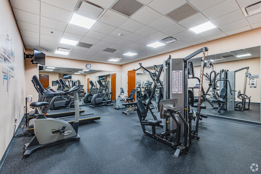 More Photos Of 400 Colonial Center Pky, Lake Mary Office For Lease