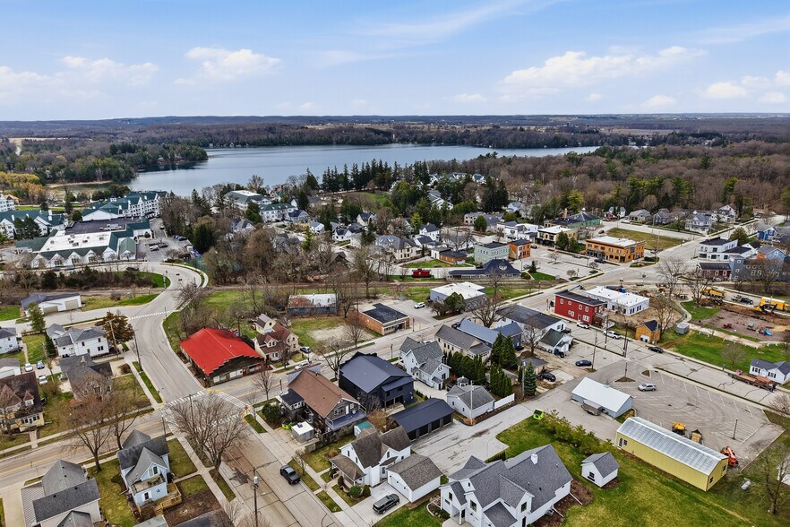 More Photos Of 171 E Rhine St, Elkhart Lake Apartments For Sale