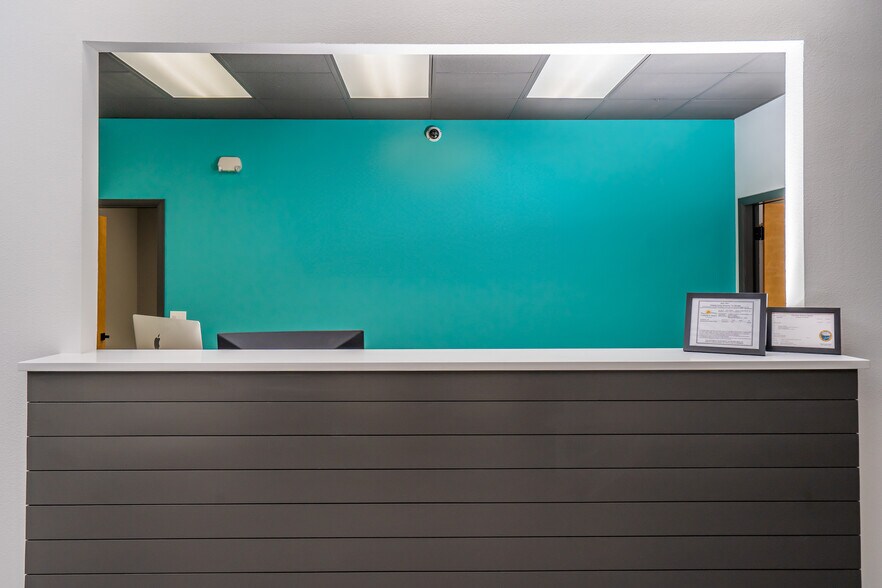 More Photos Of 223 N Causeway, New Smyrna Beach Medical For Sale