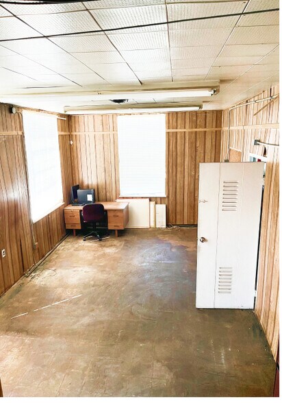 More Photos Of 4111 Menlo Dr, Baltimore Refrigeration Cold Storage For Sale