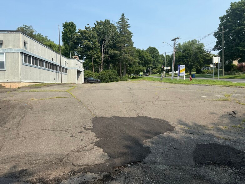 More Photos Of 3 Main St, Newtown Daycare Center For Sale