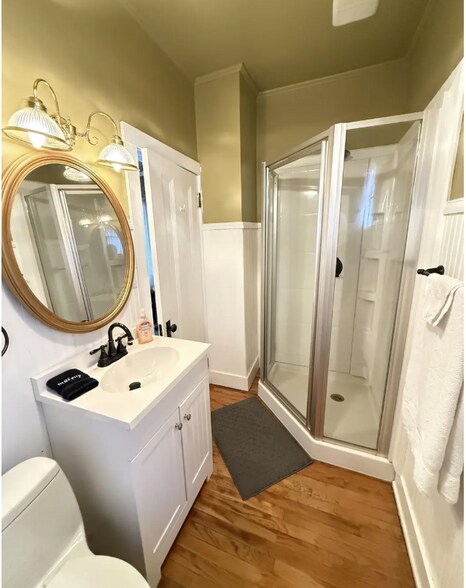 More Photos Of 1004 Park Ave, Galena Specialty For Sale