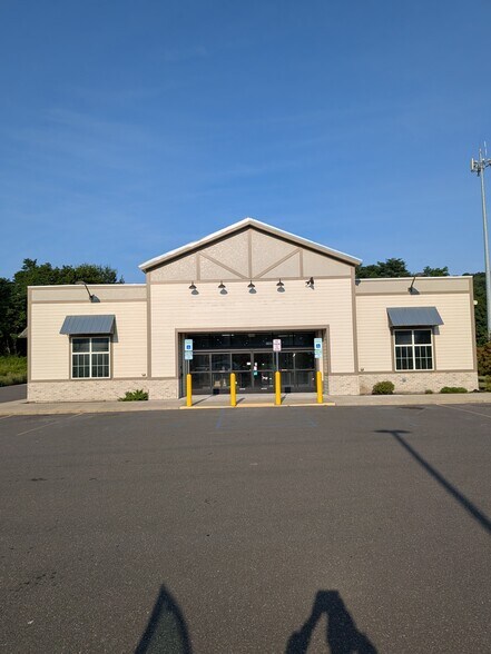 Primary Photo Of 1162 Broadway, Esopus Storefront For Sale