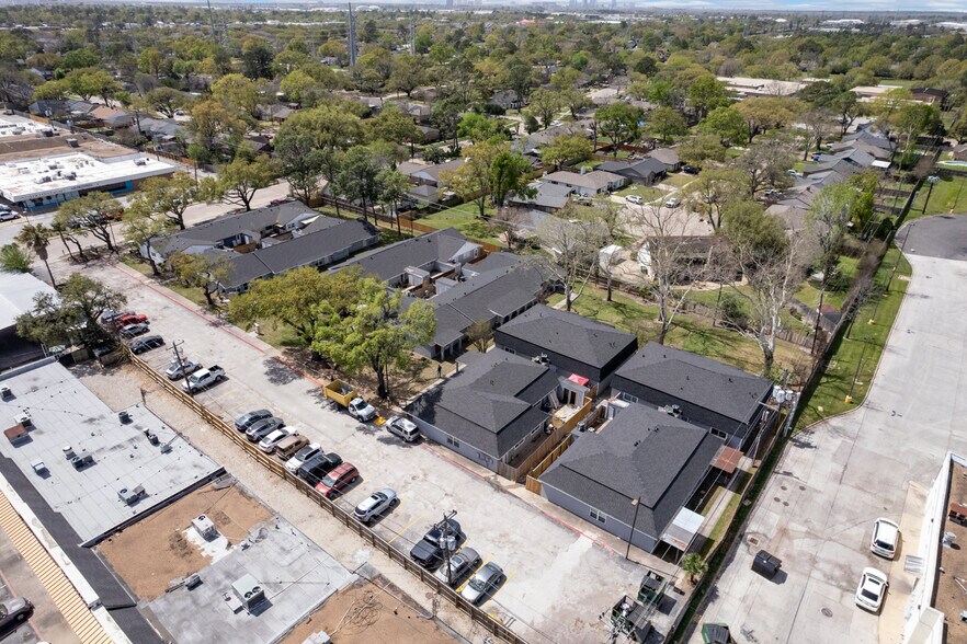 More Photos Of 2675-2689 Gessner Rd, Houston Apartments For Sale