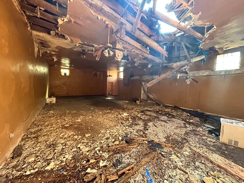 More Photos Of 710 Scenic Hwy, Baton Rouge Light Distribution For Sale