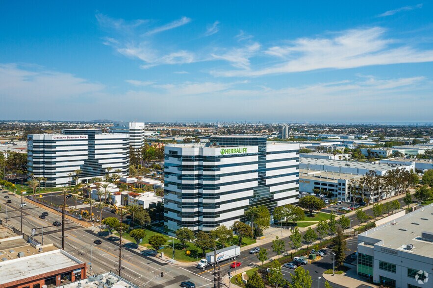 More Photos Of 990 W 190th St, Torrance Office For Lease