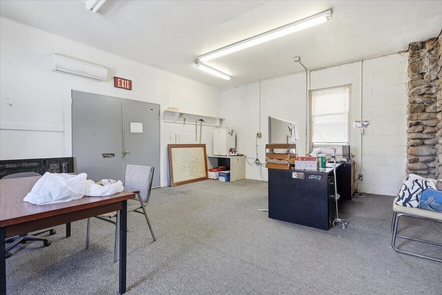 More Photos Of 105 W Catherine St, Milford Office For Sale