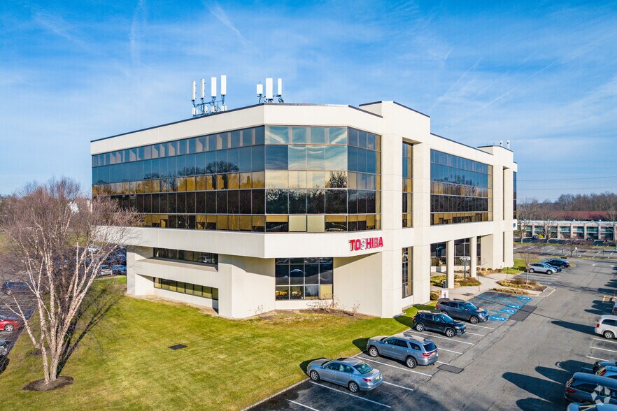 More Photos Of 959 Route 46 E, Parsippany Office For Sale