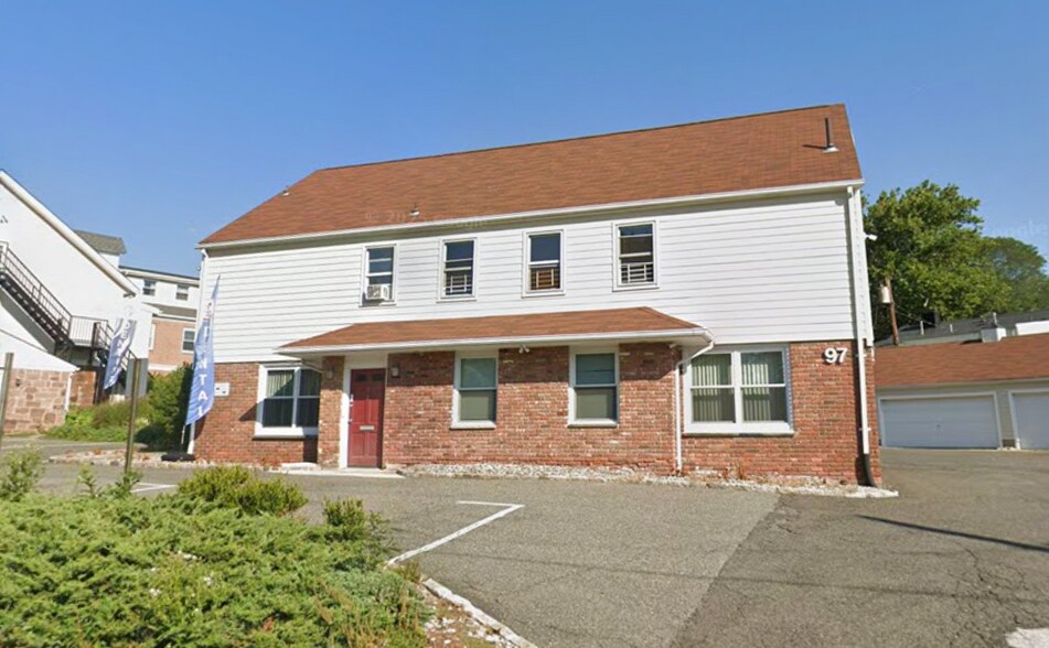 Primary Photo Of 97 Northfield Ave, West Orange Medical For Lease