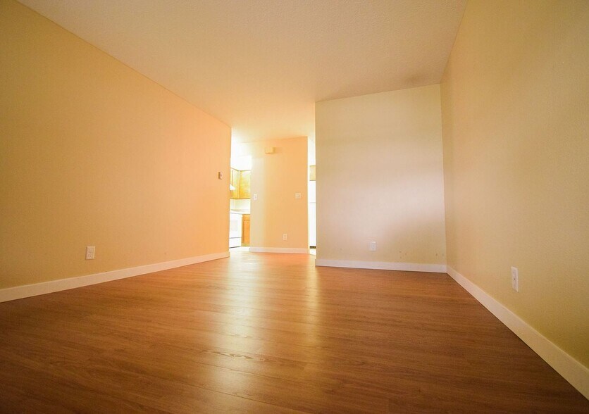 More Photos Of 3118-3124 19th Pl, Forest Grove Apartments For Sale