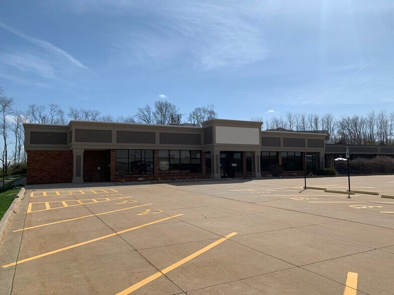 Primary Photo Of 3201-3301 Armar Dr, Marion Coworking Space