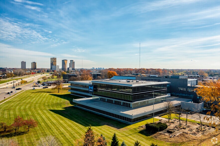 Primary Photo Of 26555 Northwestern Hwy, Southfield Office For Lease