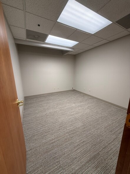 More Photos Of 101 River Dr N, Great Falls Office For Lease