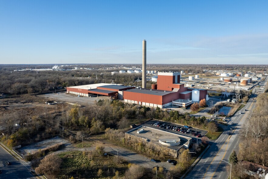 More Photos Of 13400 S Kedzie Ave, Robbins Light Distribution For Lease