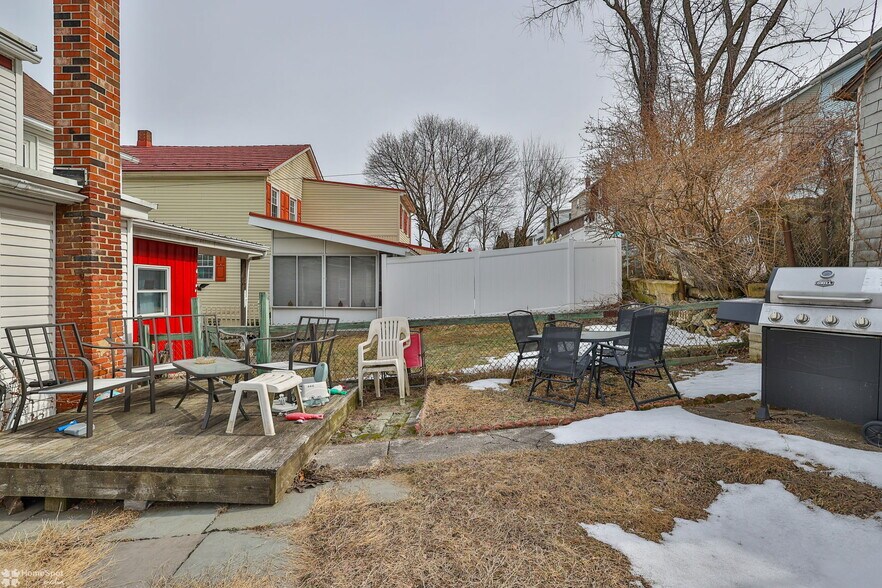 More Photos Of 304 E Kline Ave, Lansford Multifamily For Sale