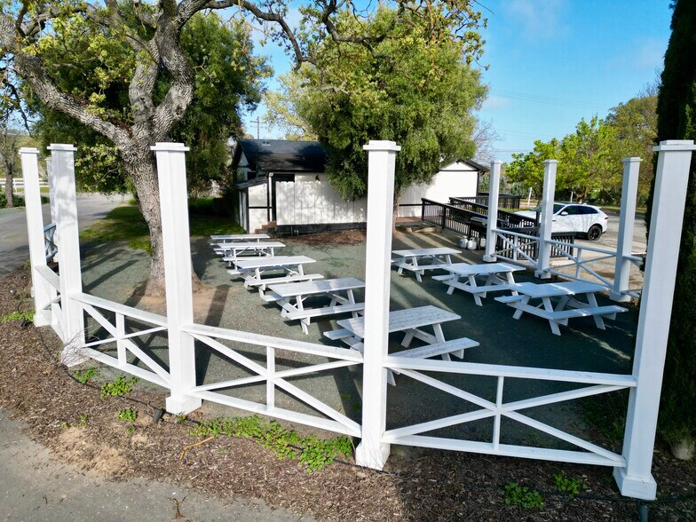 More Photos Of 1020 Penman Springs Rd, Paso Robles Winery Vineyard For Sale