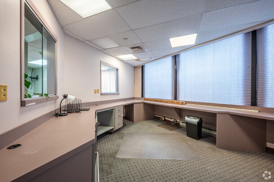 More Photos Of 1301 Grandview Ave, Pittsburgh Office For Lease