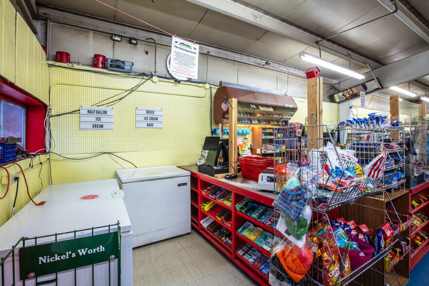 More Photos Of 118 4th ave, Clark Fork Supermarket For Sale