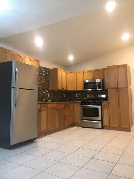 More Photos Of 9541 Horseshoe Island Rd, Clay Specialty For Sale