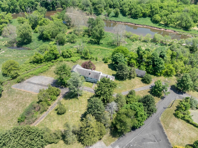 More Photos Of 110 Woodfern Rd, Branchburg Warehouse For Sale