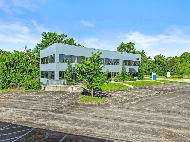 More Photos Of 160 Prosperous Pl, Lexington Medical For Sale