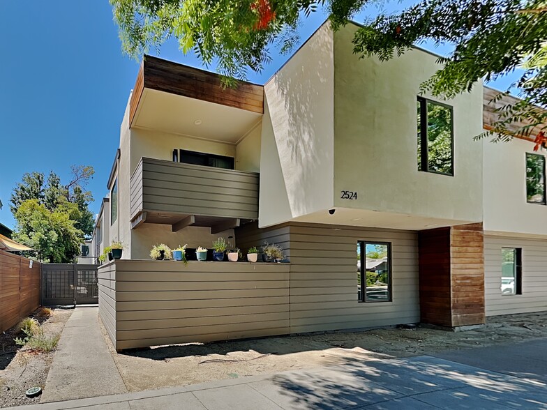 More Photos Of 2522-2524 T St, Sacramento Apartments For Sale