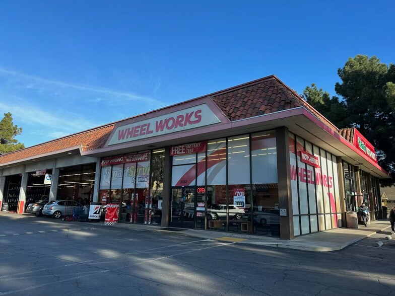 More Photos Of 35382 Newark Blvd, Newark Freestanding For Lease