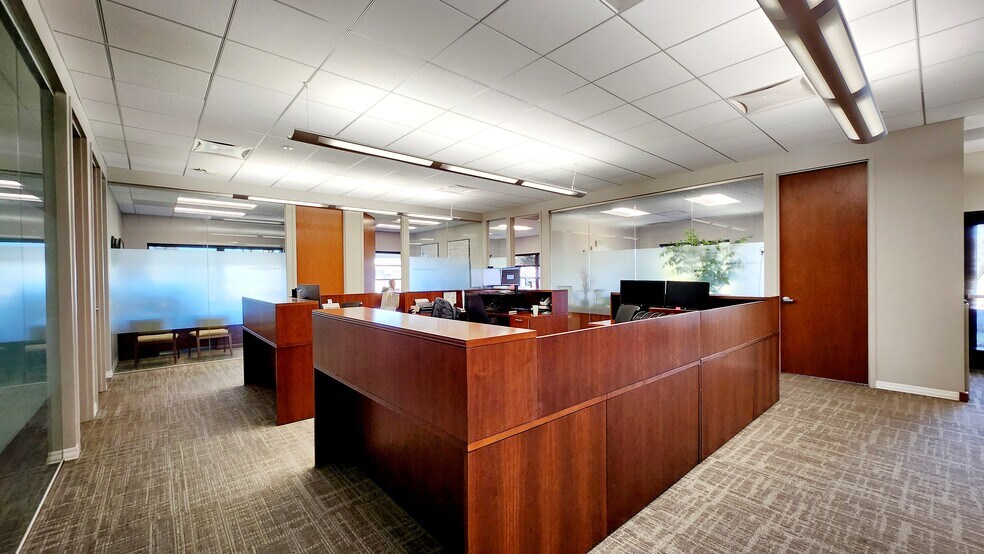 More Photos Of 8700 Executive Woods Dr, Lincoln Office For Lease
