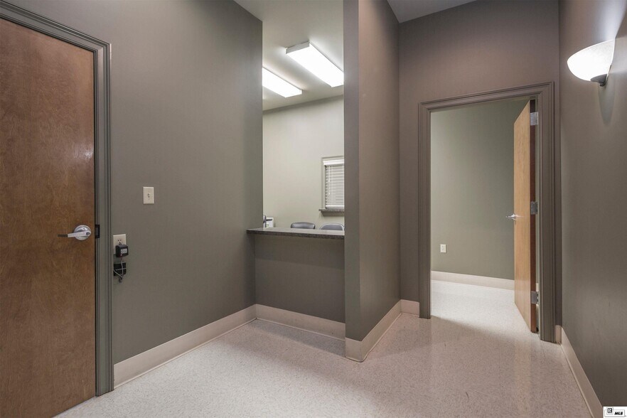 More Photos Of 3995 Sterlington Rd, Monroe Medical For Sale