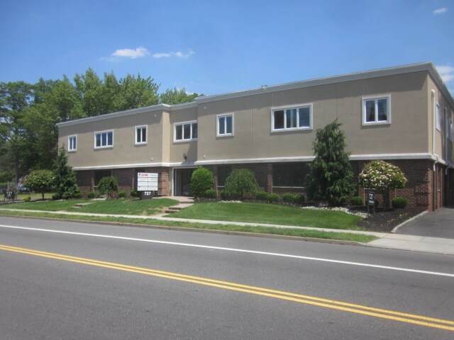 More Photos Of 727 Raritan Rd, Clark Office For Lease