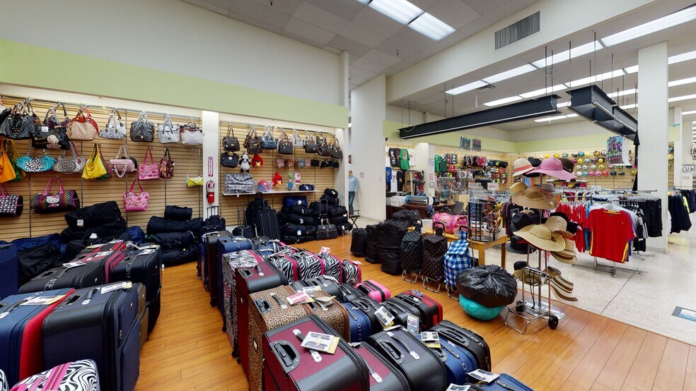 More Photos Of 960 S Santa Fe Ave, Vista Storefront For Sale
