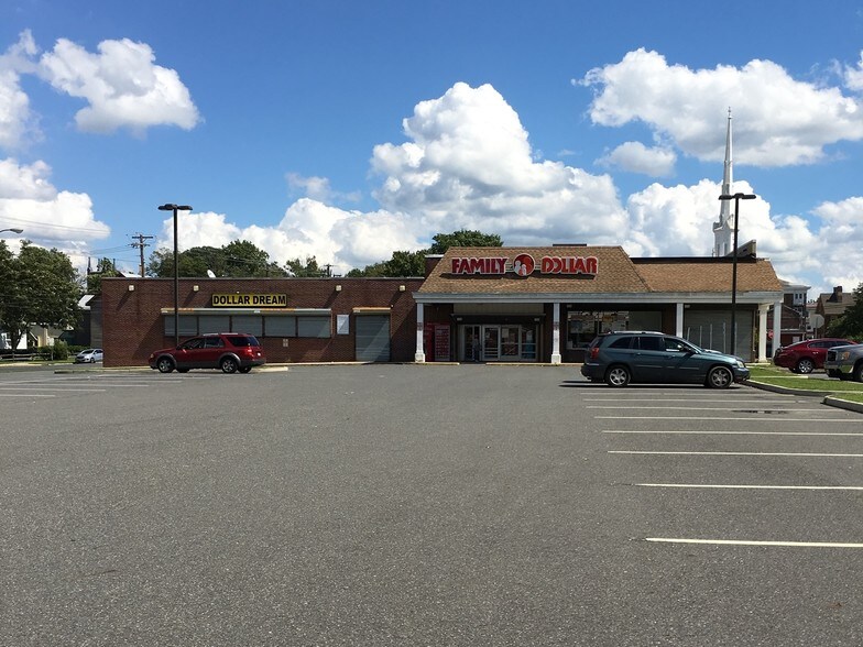 Primary Photo Of 110 5th St, Salem Freestanding For Lease