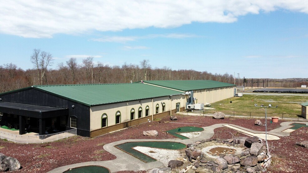 More Photos Of 1171 Main St, Gouldsboro Sports And Entertainment For Sale