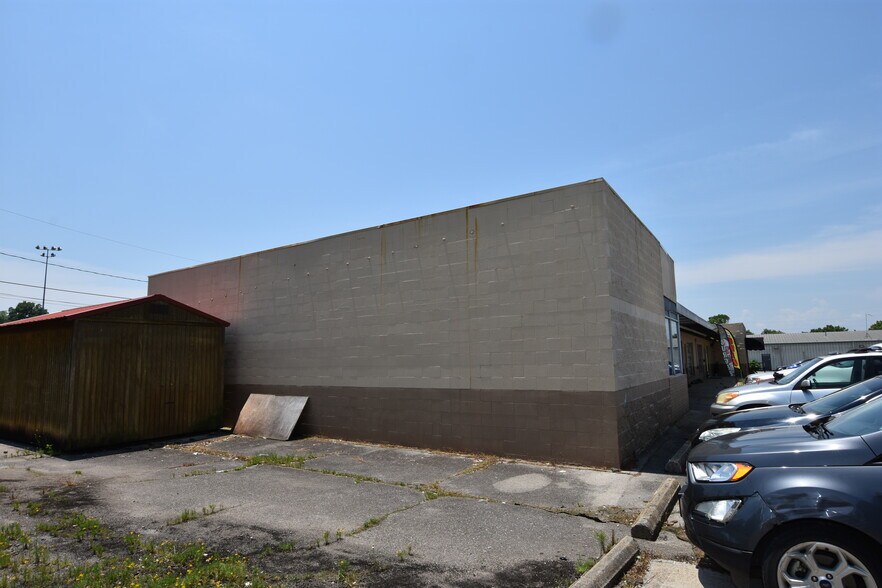 More Photos Of 416 E North St, Sweetwater Storefront Retail Office For Sale