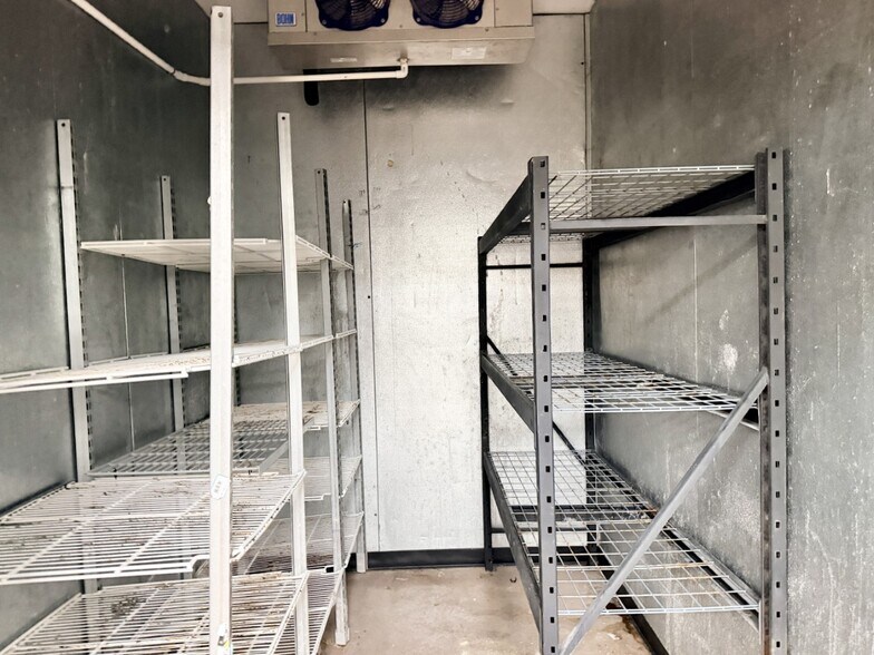 More Photos Of 302 S Broadway St, Jamesport General Retail For Sale