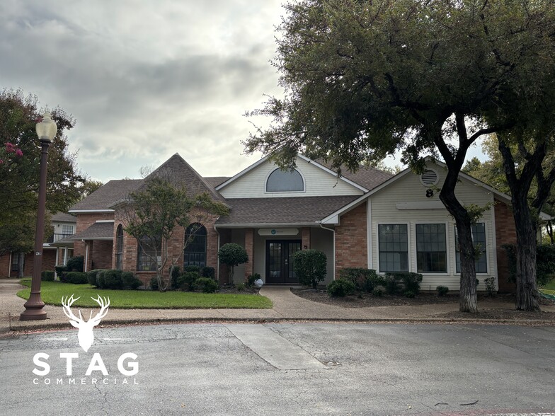 More Photos Of 2300 Highland Village Rd, Highland Village Unknown For Lease